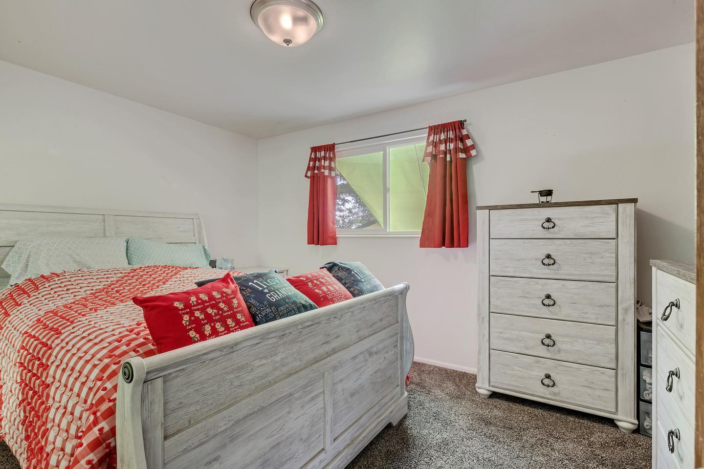 Child Real Estate Image